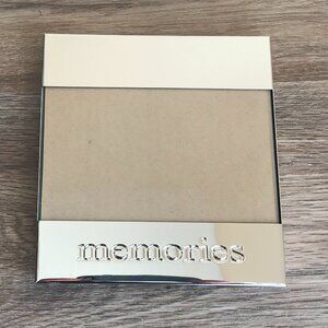 ✨ Metal “Memories” 4x6 Photo Frame – Silver Tone - NWT